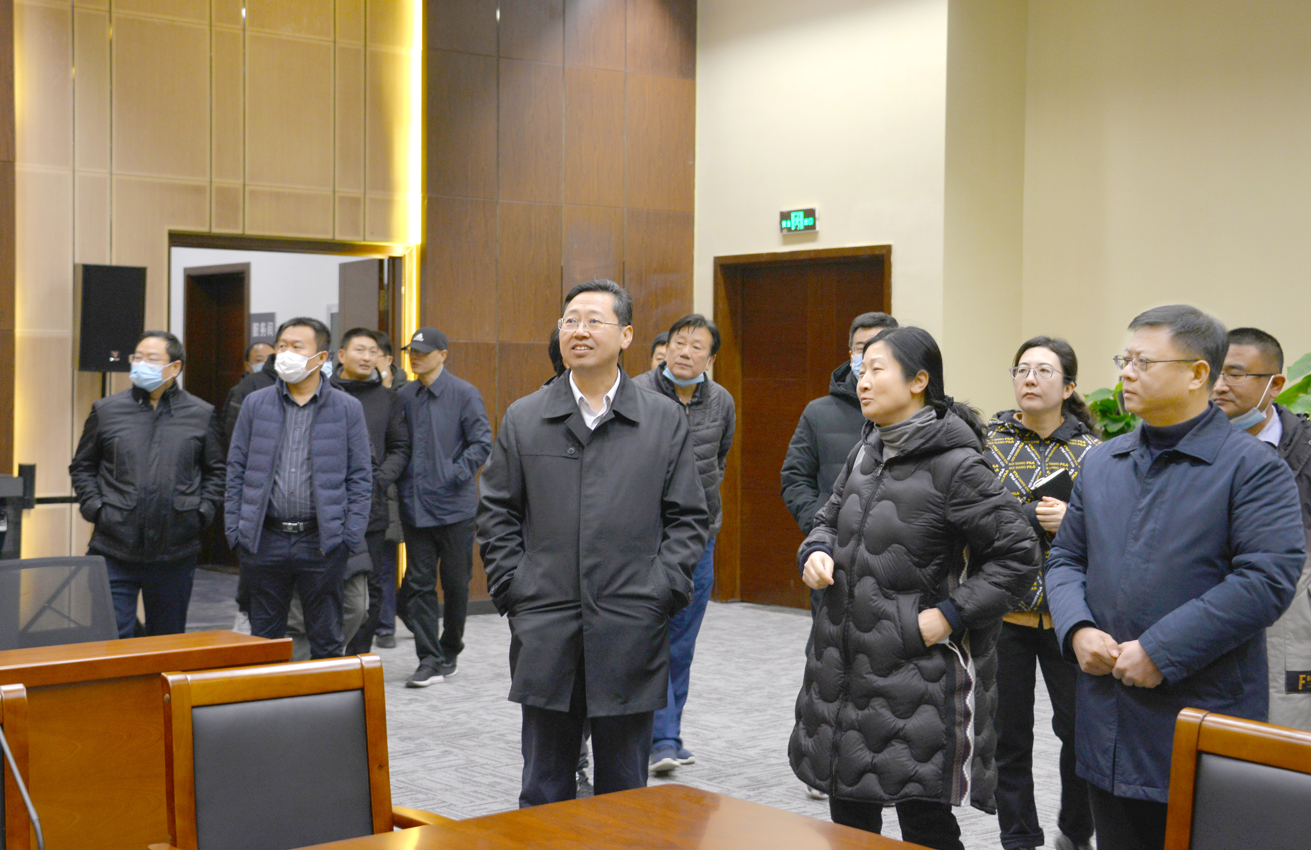 体育中心室内.jpg